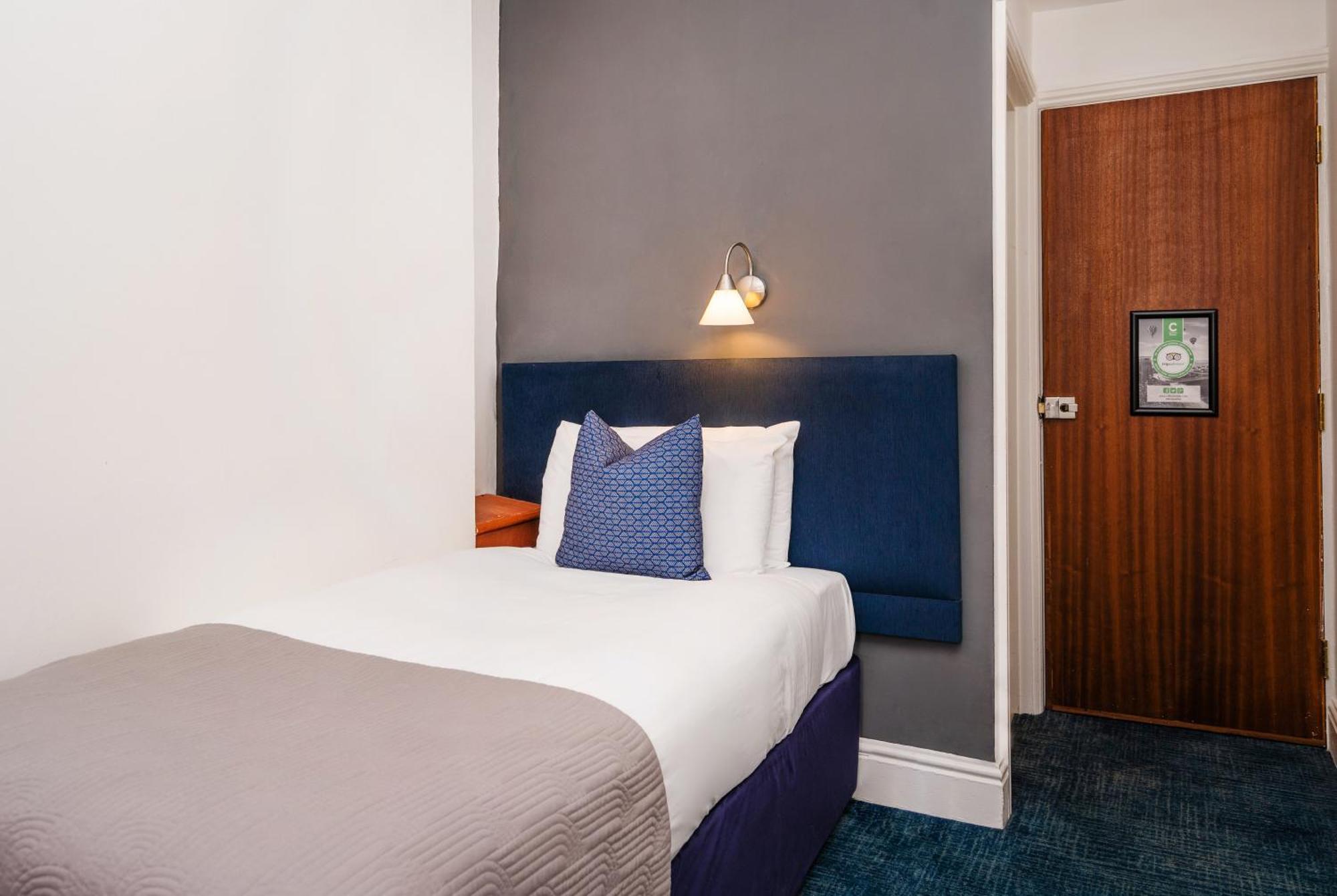 The Washington Hotel Bristol Exterior photo